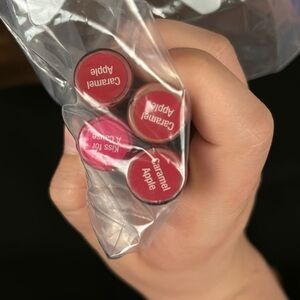 Long lasting lipstick!